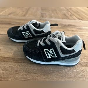 Children’s New Balance 574 Size 5